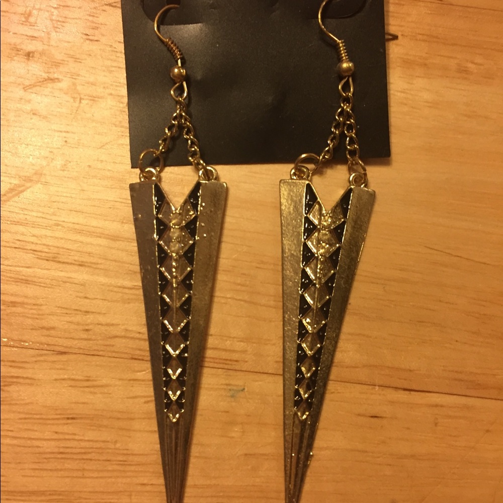 Earring bundle - Picture 2 of 3